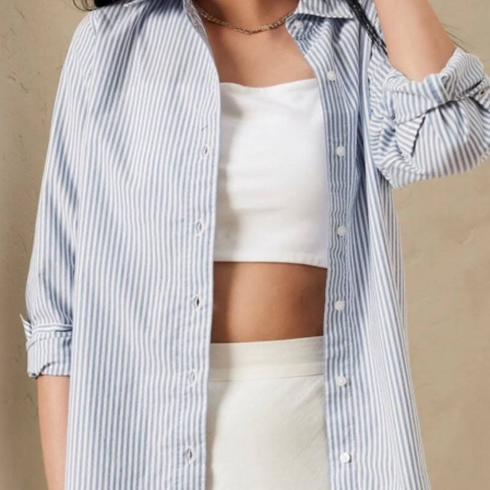 Abercrombie & Fitch Premium Poplin Dress Shirt in Light Blue Stripe